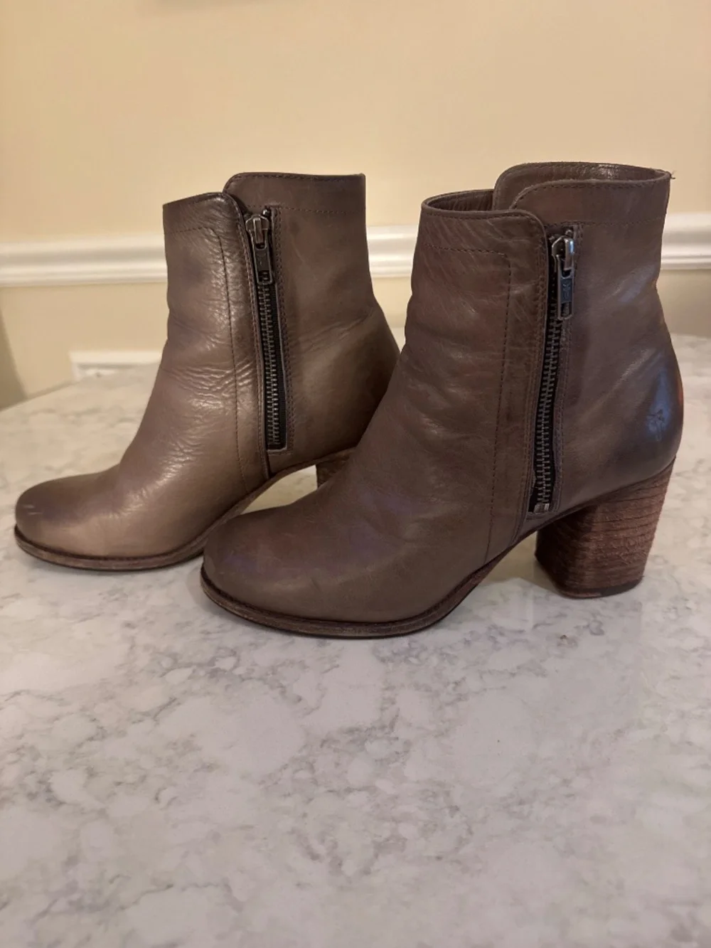 Frye Bootie Addie Double Zip